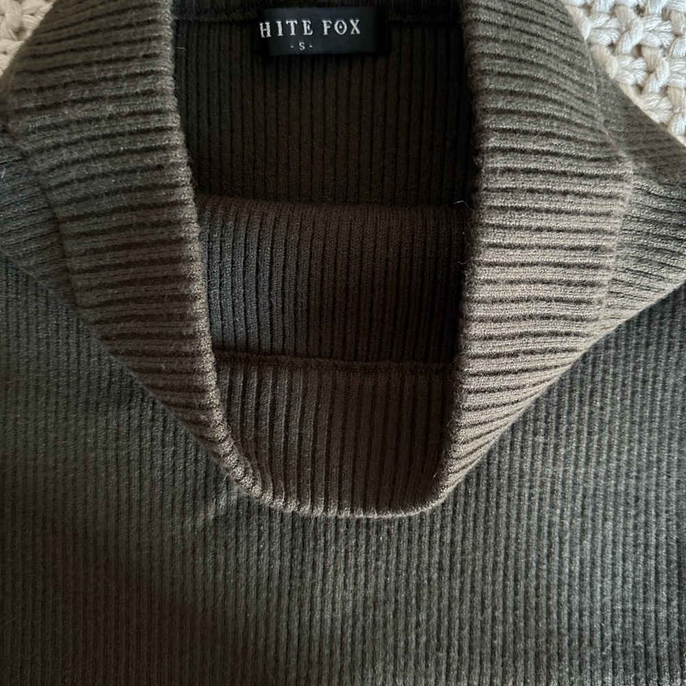 White Fox Boutique Ribbed Knit Olive Green Mini Skirt S - Picture 2 of 2